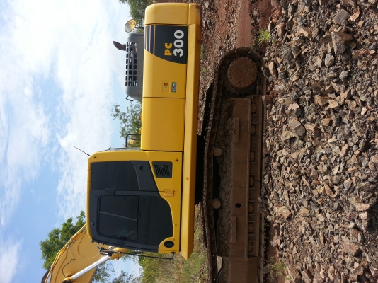 เจ้าของมาเองครับ PC300-8 มีระบบGPS E-COT3 36xx ชม. เปลี่ยนถ่ายศูนย์ 089-717-6464 เจ้าของมาเองครับ PC300-8 มีระบบGPS E-COT3 36xx ชม. เปลี่ยนถ่ายศูนย์ 089-717-6464