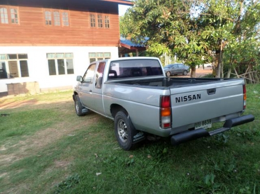 ขายกระบะนิสสันบิ๊กเอ็มฝาแดงจอโค้งสีบอร์นเงิน ปลายปี38/1995 เครื่องแน่นสภาพพร้อมใช้งานสีเก็บมาใหม่สวยไร้ตำหนิบางๆไม่มีผุครัชชีสวยๆ ภาษีเต็ม+ทะเบียน+พร้อมชุดโอนครับ มาลองขับดูก่อนครับรถคันนี้ซื้อไปไม่ต้องทำไรเพิ่มพร้อมใช้งานครับแอร์เย็นจัด+เทปชีดี+แม๊กไลเนอ