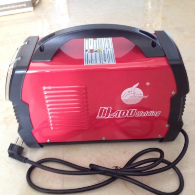 ตู้เชื่อมไฟฟ้า Electric welding พร้อมอุปกรณ์ครบชุดพร้อมใช้งาน  ใช้ไฟ 220 V.