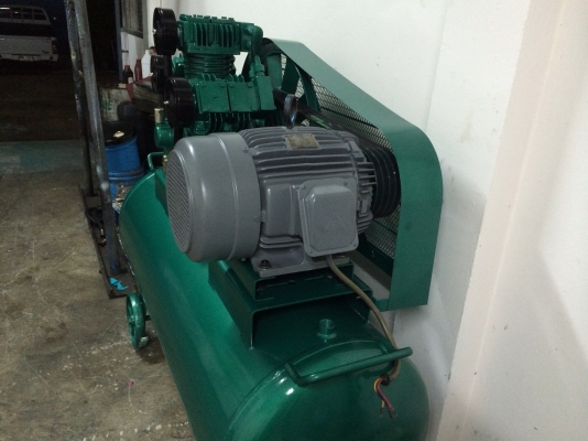 ปั้มลูกสูบfusheng 15 แรงม้า มือสองสภาพสวย ปั้มลูกสูบfusheng 15 แรงม้า มือสองสภาพสวย