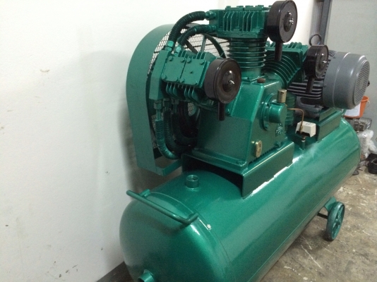 ปั้มลูกสูบfusheng 15 แรงม้า มือสองสภาพสวย ปั้มลูกสูบfusheng 15 แรงม้า มือสองสภาพสวย