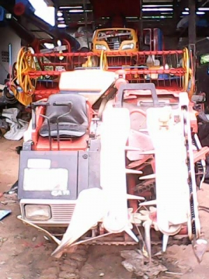 ขายรถเกี่ยวข้าว YANMAR CA-11