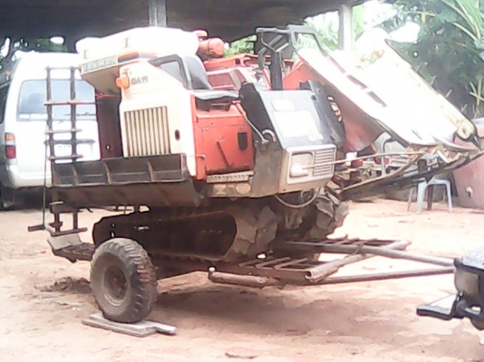 ขายรถเกี่ยวข้าว YANMAR CA-11