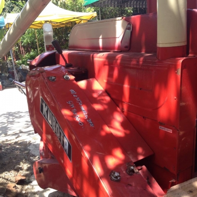 เครื่องนวดข้าวเดินตาม เก่าญี่ปุ่น KUBOTA สภาพสวย ใช้งานได้จริง นวดข้าวเร็ว ง่าย เคลี่อนย้ายง่าย เครื่องนวดข้าวเดินตาม เก่าญี่ปุ่น KUBOTA สภาพสวย ใช้งานได้จริง นวดข้าวเร็ว ง่าย เคลี่อนย้ายง่าย