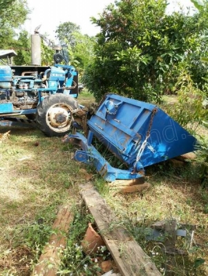 รถไถฟอร์ด 6610 พร้อมอุปกรณ์ ใบดันหน้า ผานสาม//สนใจติดต่อเจ้าของโดยตรงคุณเกษม เบอร์ 081-820-1955