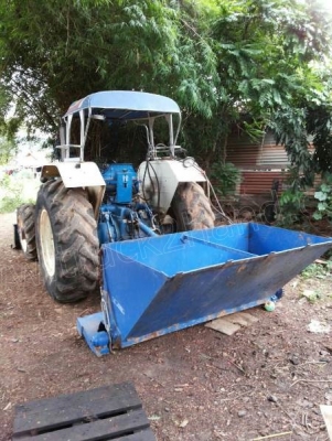 รถไถฟอร์ด 6610 พร้อมอุปกรณ์ ใบดันหน้า ผานสาม//สนใจติดต่อเจ้าของโดยตรงคุณเกษม เบอร์ 081-820-1955