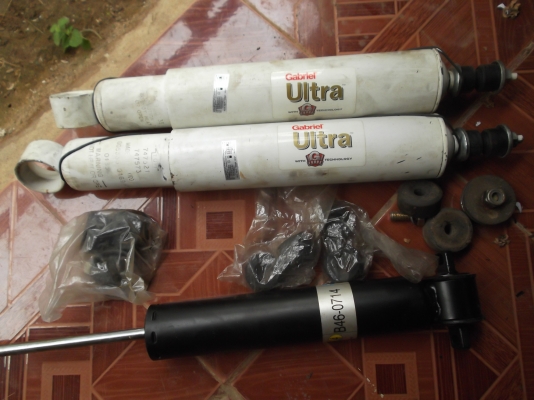 โช๊คหลัง เบนซ์ w108  โบราณ