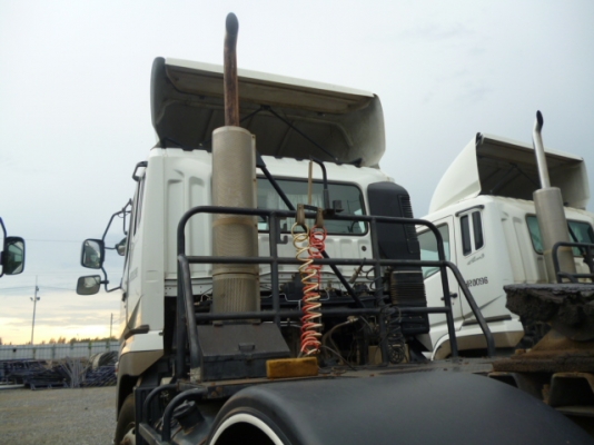 ขขายหัวลากสภาพใหม่ สภาพดีเยี่ยม Mitsubishi Fuso 380 แรงม้า