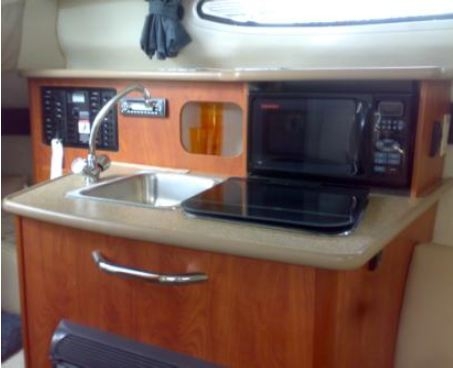 เรือ Bayliner 245 Cruiser สนใจติดต่อ 090-268-2228 เรือ Bayliner 245 Cruiser สนใจติดต่อ 090-268-2228