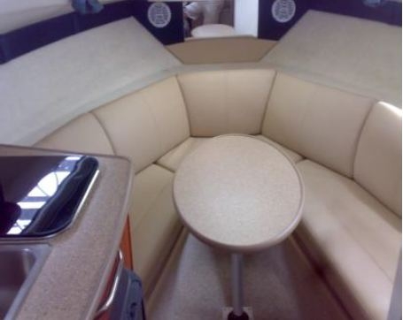 เรือ Bayliner 245 Cruiser สนใจติดต่อ 090-268-2228 เรือ Bayliner 245 Cruiser สนใจติดต่อ 090-268-2228