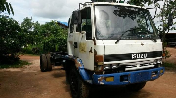 ขาย ISUZU FTR/11L เครื่อง 6BD1 165 แรง ยาว 6 เมตร เครื่องดีมาก คัสซีสวย  ทะเบียน ม.79 ไม่มีหัวเก๋ง