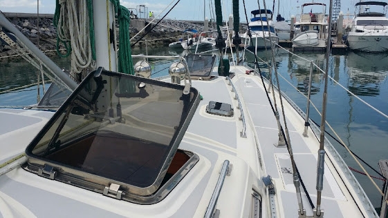 เรือ Explorer Handskritchen สนใจติดต่อ 090-268-2228 เรือ Explorer Handskritchen สนใจติดต่อ 090-268-2228