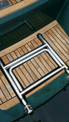 เรือ Explorer Handskritchen สนใจติดต่อ 090-268-2228 เรือ Explorer Handskritchen สนใจติดต่อ 090-268-2228