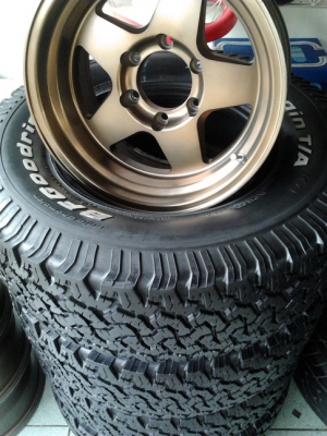 แบรดเลย์ วี + BF All 265/75/16 ปี10 สวยๆ 1ชุด แบรดเลย์ วี + BF All 265/75/16 ปี10 สวยๆ 1ชุด