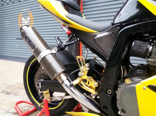 ต้ำพระราม2ขายSUZUKI GSXr 1100 ปี1996 ทบ.แท้โอนขนส่ง ภาษีไม่ขาดต่อป้ายทบครบเล่มครบ แต่งมาเต็มๆ