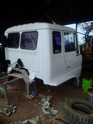 หัวรถฮีโน่ F 17 4 D หัวสวยอุปกรณ์พร้อมใช้ หัวรถฮีโน่ F 17 4 D หัวสวยอุปกรณ์พร้อมใช้