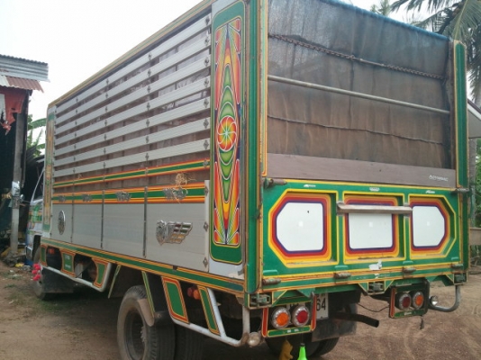 ขากหกล้อ