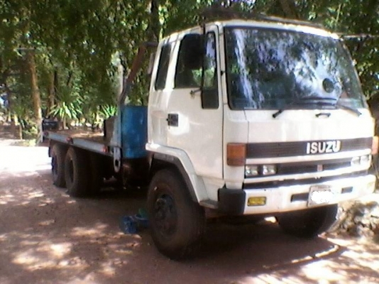 ขายเทเลอร์ ISUZU 210  2เพลา สภาพสวยพร้อมใช้ ติดต่อได้ที่คุณ อ๊อฟ พิจิตร 086-737-9991