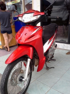 อย่างสวย Wave 110i รถปี55 ประหยัดน้ำมัน สวยๆราคาถูกๆครับ
