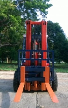 โฟร์คลิฟท์นำเข้าญี่ปุ่น*TOYOTA*5FD25*เสาฟลูฟรี5.50เมตรและสไลด์ได้ขายที่โคราช