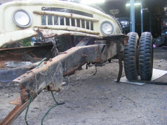 ขายแชสซีรถบรรทุกหกล้อ เฉพาะแชสซีอย่างเดียวนะครับ