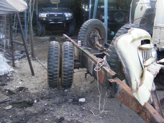 ขายแชสซีรถบรรทุกหกล้อ เฉพาะแชสซีอย่างเดียวนะครับ