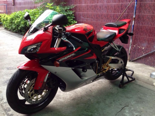 CBR 1000 ปี05 สเปค ยุโรปแท้ๆ อินวอย+สพม ลายละเอียดด้านในคับ CBR 1000 ปี05 สเปค ยุโรปแท้ๆ อินวอย+สพม ลายละเอียดด้านในคับ
