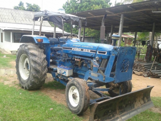 ขายรถไถ FORD สภาพดี อุปกรณ์ ครบ