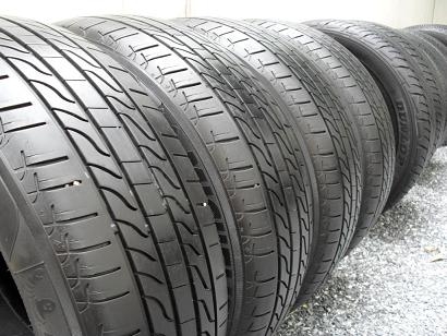 ขายยาง MICHELIN PRIMACY LC ปี12(1ชุด) 215-60-16 ราคา 3,400
