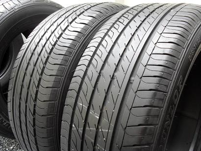 ขายยาง DUNLOP VEURO VE302 ปี12(1คู่) 215-55-16 ราคา 1,800