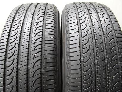ขายยาง YOKOHAMA GEOLANDAR SUV ปี12(1คู่) 205-70-15 ราคา 2,400