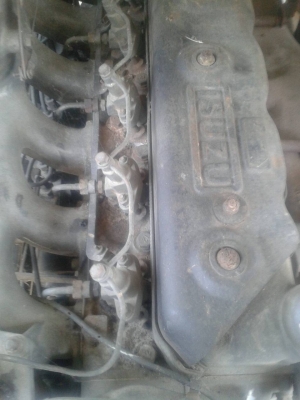 รถสิบล้อ หัวยาว ISUZU เพลาเดียว เครื่อง 6 B F 1 เบรคทิพฟี่ พวงมาลัยเพาเวอร์ ช่วงล่างฟูโซ รถสวย ยางดี 10เส้น ทะเบียนเต็ม  สนใจสอบถามรายละเอียดได้ที 090-3494058