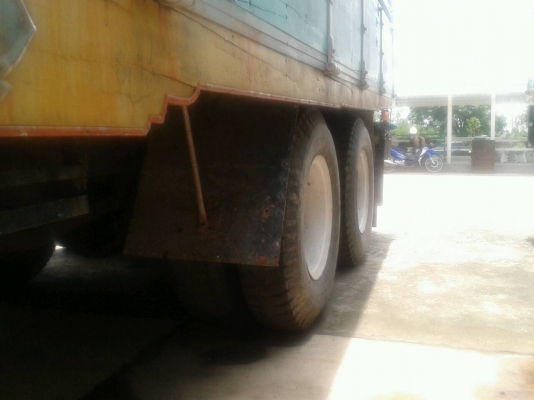 รถสิบล้อ หัวยาว ISUZU เพลาเดียว เครื่อง 6 B F 1 เบรคทิพฟี่ พวงมาลัยเพาเวอร์ ช่วงล่างฟูโซ รถสวย ยางดี 10เส้น ทะเบียนเต็ม  สนใจสอบถามรายละเอียดได้ที 090-3494058