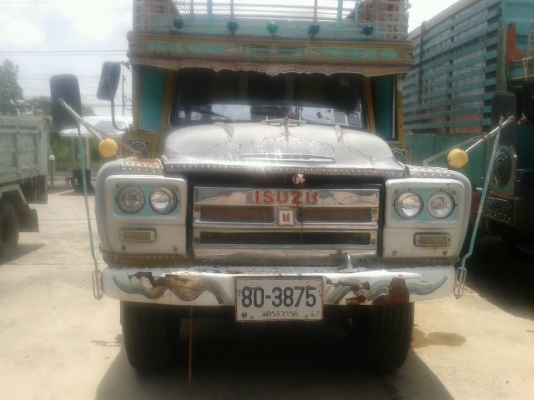รถสิบล้อ หัวยาว ISUZU เพลาเดียว เครื่อง 6 B F 1 เบรคทิพฟี่ พวงมาลัยเพาเวอร์ ช่วงล่างฟูโซ รถสวย ยางดี 10เส้น ทะเบียนเต็ม  สนใจสอบถามรายละเอียดได้ที 090-3494058