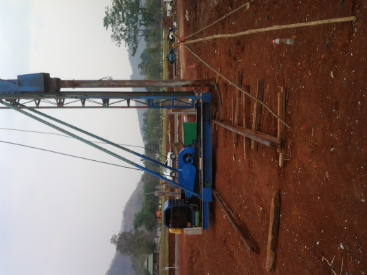 085-7666984 ขายปั้นจั่นตอกเสาเข็ม