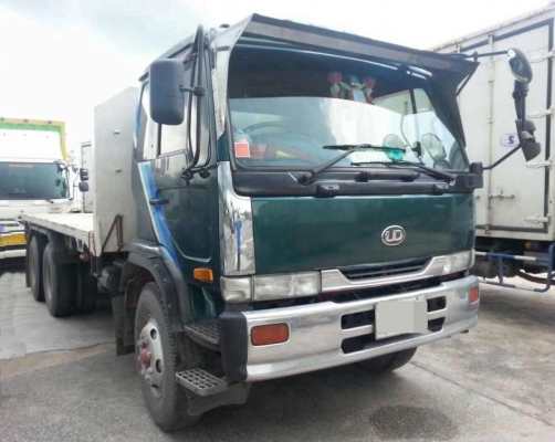 ขายด่วน นิสสัน177 แรงม้า เพลาเดียวพื้นเรียบ