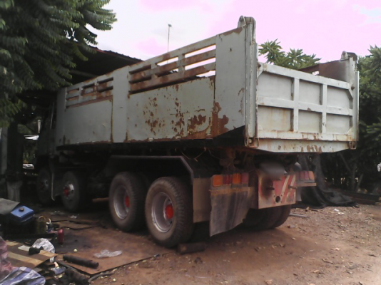 ขายรถบรรทุกสิบล้อดัมพ์ ISUZU 210 เครื่องเดิม เกียร์เดิม กระบะดัมพ์สามมิตรแผงข้างเรียบ ขายรถบรรทุกสิบล้อดัมพ์ ISUZU 210 เครื่องเดิม เกียร์เดิม กระบะดัมพ์สามมิตรแผงข้างเรียบ