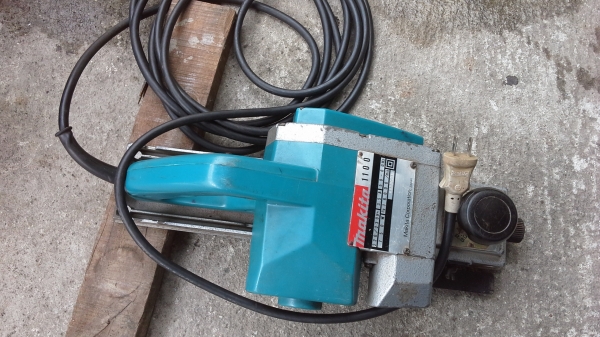 ขายกบไฟฟ้าMAkITA รุ่น 1100 ของแท้ๆ100\%