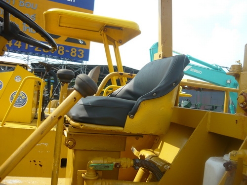 รถบด 9 ล้อยาง Sakai TS200 รถเก่านอก ตรวจเช็คระบบโดยช่างผู้ชำนาญการพร้อมรับประกันให้