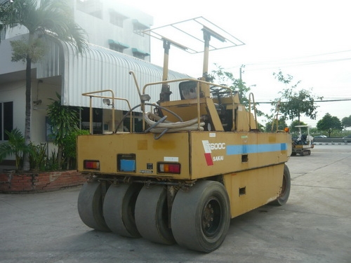 รถบด 7 ล้อยาง SAKAI T600 (เกียร์ออโต้) เก่านอกนำเข้าจากญี่ปุ่น ชั่วโมงการทำงานน้อย ยังไม่ผ่านการใข้งานในไทย 100\% พร้อมลุยงานทุกสถานะ