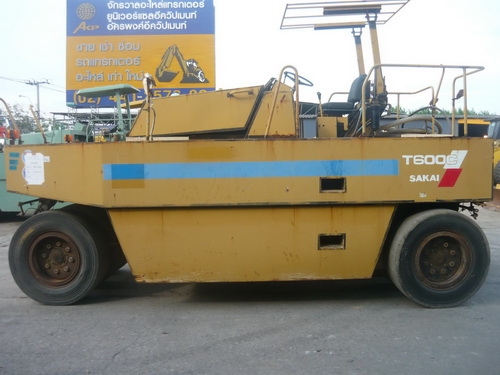 รถบด 7 ล้อยาง SAKAI T600 (เกียร์ออโต้) เก่านอกนำเข้าจากญี่ปุ่น ชั่วโมงการทำงานน้อย ยังไม่ผ่านการใข้งานในไทย 100\% พร้อมลุยงานทุกสถานะ
