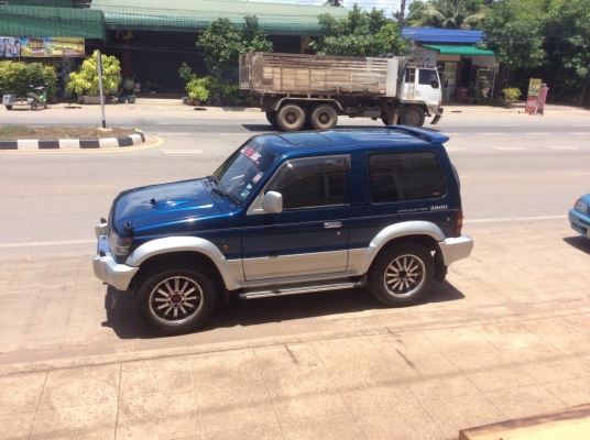 ขายMITSU PAJERO (โฉมโชกุน 3ประตู) ปี95แท้ เครื่อง 2500 โบอินเตอร์ รถสวยพร้อมใช้งาน ขาย 500,000 บาท