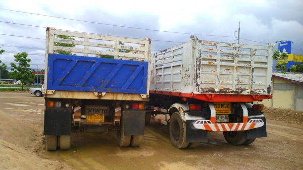 หางพ่วงดั้ม แบบสองเพลา ใช้งานดี มีทะเบียนครบ