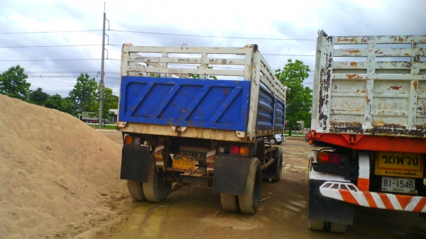 หางพ่วงดั้ม แบบสองเพลา ใช้งานดี มีทะเบียนครบ