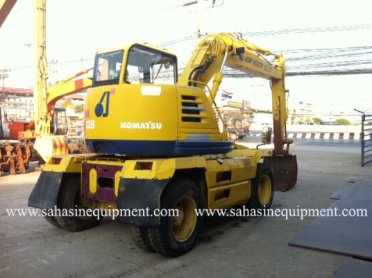 รถขุดล้อยาง PW128UU-1 S/N 11XX นำเข้า สภาพดีมาก บจก.สหสินอีควิปเม้นท์ โทร.081-5851880, 02-5168100-1 www.sahasinequipment.com รถขุดล้อยาง PW128UU-1 S/N 11XX นำเข้า สภาพดีมาก บจก.สหสินอีควิปเม้นท์ โทร.081-5851880, 02-5168100-1 www.sahasinequipment.com