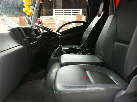 ISUZU FRR ตู้ 3 บาน 210 แรงม้า ISUZU FRR ตู้ 3 บาน 210 แรงม้า