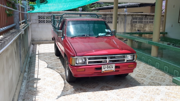 ขาย Toyota Hilux Hero ปี 89 พร้อมใช้งาน