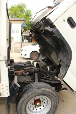 ISUZU NKR หัวการ์ตูน เครื่อง 110 แรง บรรทุกไม่ติดเวลา