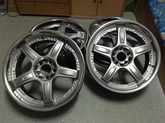 แม็กใหม่ลาย RS ขอบ 17 กว้าง 7.5 นิ้ว 5 รู 114 แม็กใหม่ลาย RS ขอบ 17 กว้าง 7.5 นิ้ว 5 รู 114