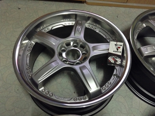 แม็กใหม่ลาย RS ขอบ 17 กว้าง 7.5 นิ้ว 5 รู 114 แม็กใหม่ลาย RS ขอบ 17 กว้าง 7.5 นิ้ว 5 รู 114